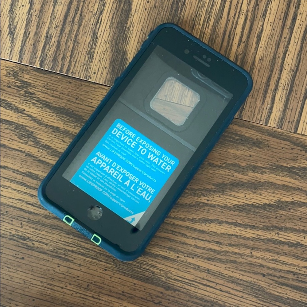 Life proof case for iPhone 8 Plus